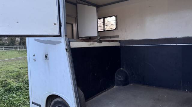 Camion renault master vl 2 places