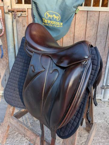 Selle Dressage Devoucoux Makila 17.5