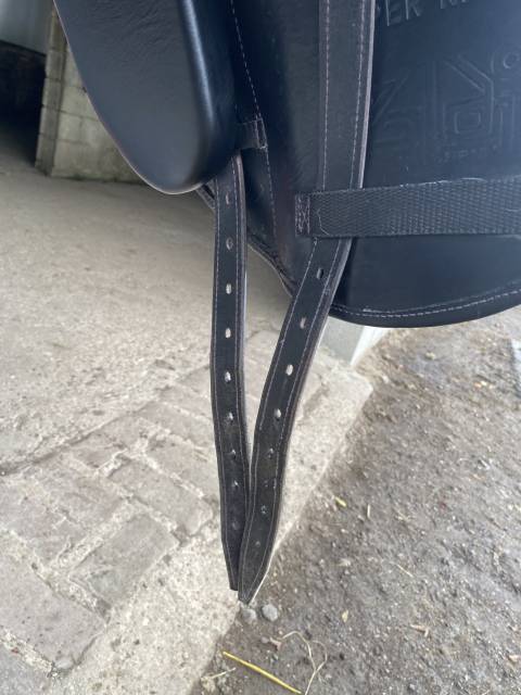 Selle de dressage Zaldi 16,5&rsquo;