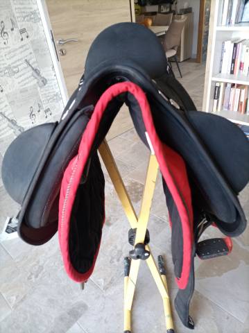 Selle Wintec Pro Endurance Cair Hart 17'