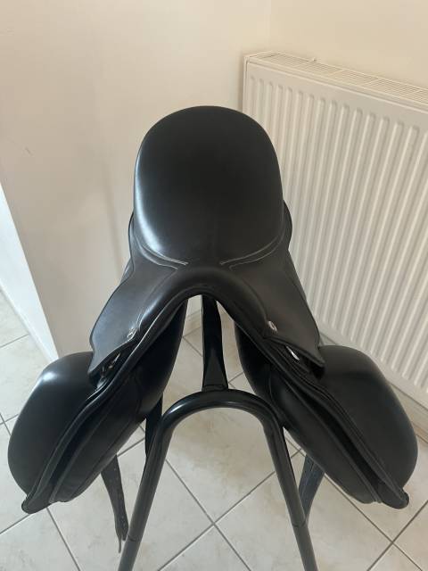 Selle dressage Pro &Eacute;lite 