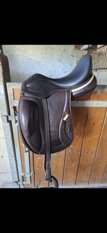Selle dressage 18 
