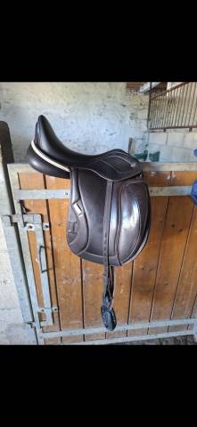 Selle dressage 18 