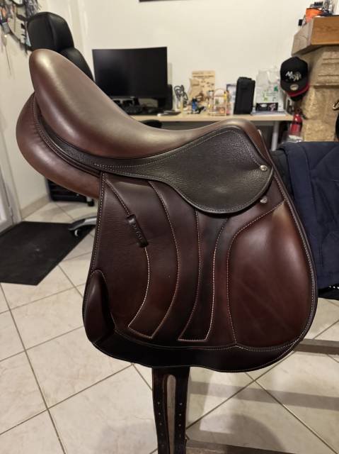 Selle Antares Altair mono quartier 18 p 2024