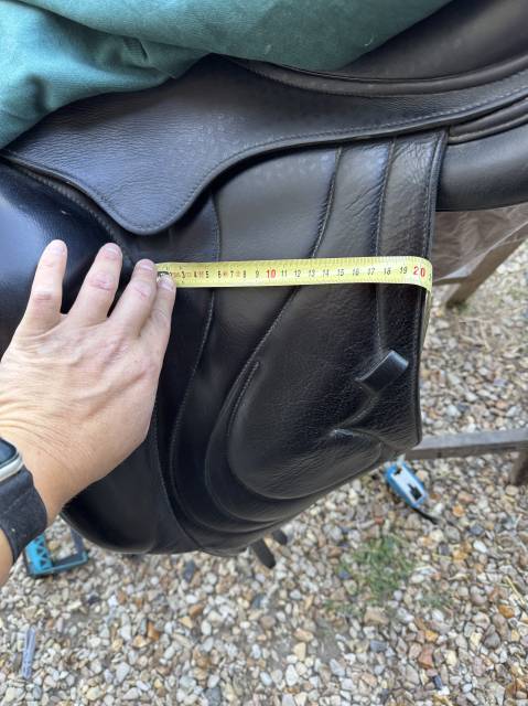 Selle de Dressage Antares Cadence 18 p 