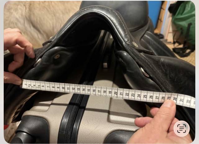 Selle de Dressage Antares Cadence 18 p 