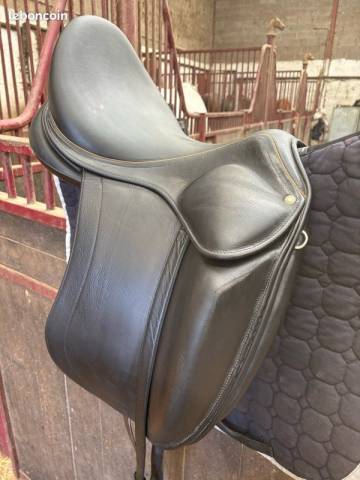 Selle de dressage CHILDERIC
