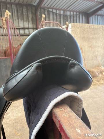 Selle de dressage CHILDERIC
