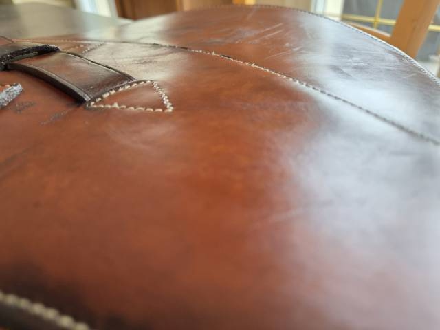 Sangle bavette  cuir fauve