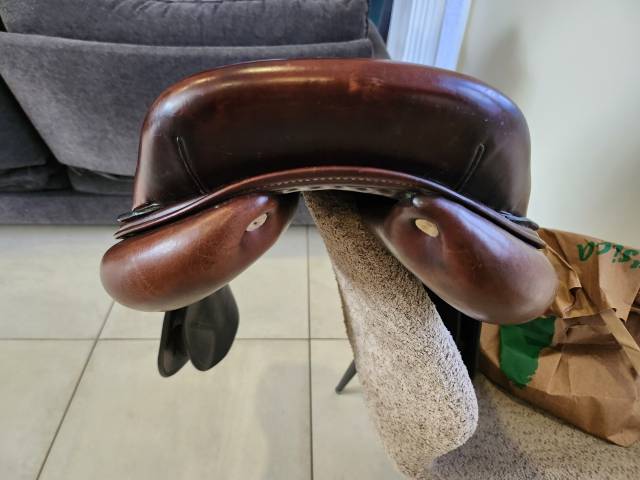 Selle mixte cuir 17.5 pouces Vincent Gaffet 