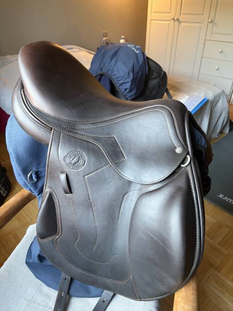 Selle d&rsquo;obstacle Antar&egrave;s