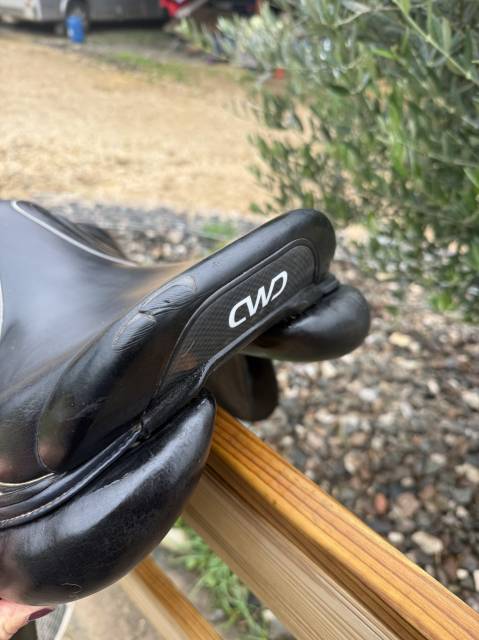 Selle CWD Mademoiselle 2Gs 16,5P
