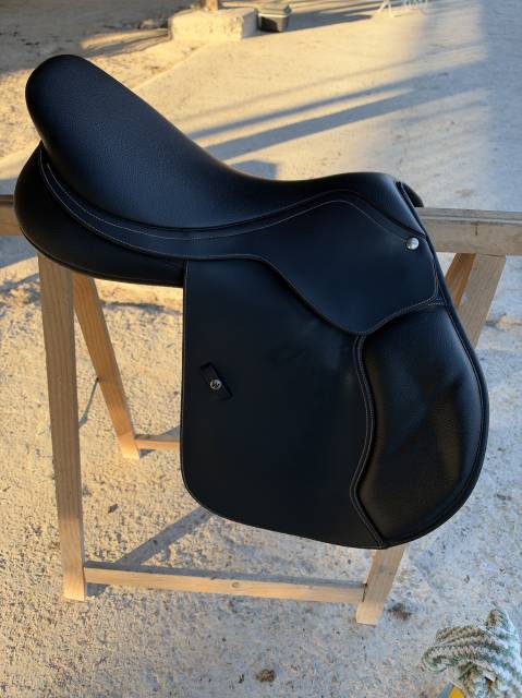 Selle Wintec 500 Close Contact Cair Hart 17,5 &acute;&acute; 