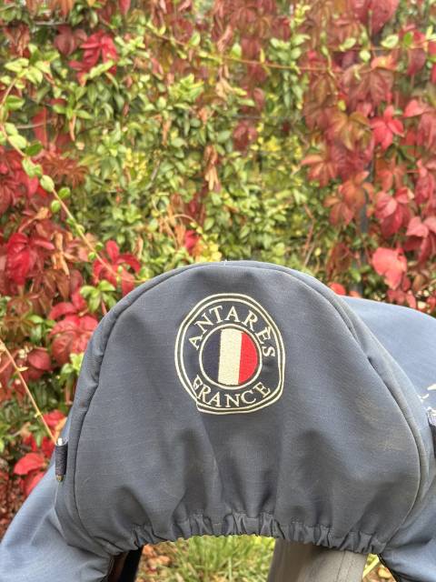 Selle de dressage Antar&egrave;s Tempo &ndash; 17,5&rdquo;