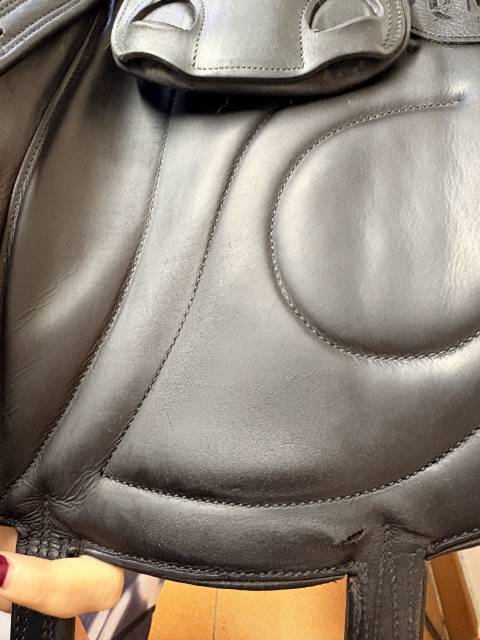 Selle dressage Devoucoux 