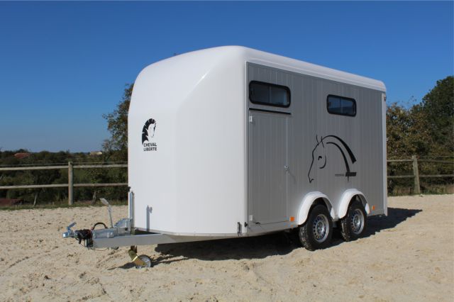 vans chevaux 3 places