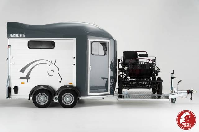 Van cheval liberte marathon porte caleche