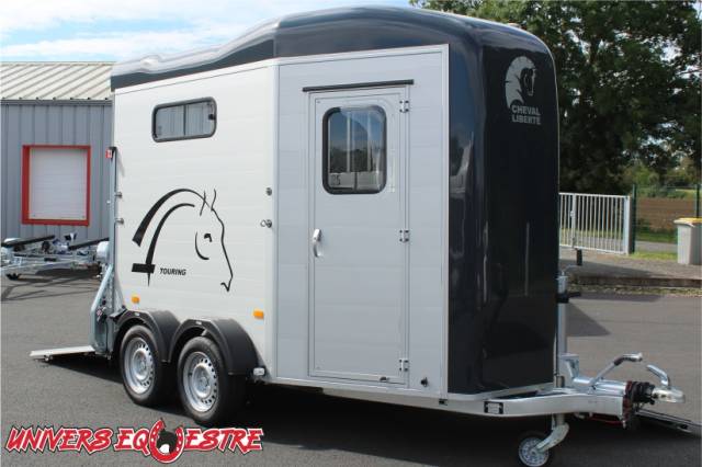 Van cheval liberté gold touring country - en stock