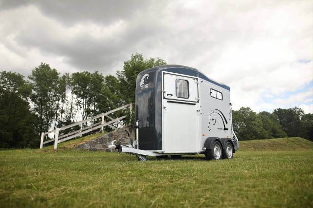 OFFRE EDITION 30 ANS – VAN CHEVAL LIBERTE NEUF – TOURING COUNTRY LUXE SELLERIE 