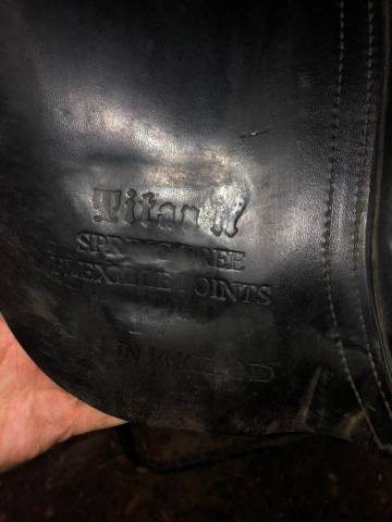 A vendre Selle de dressage 