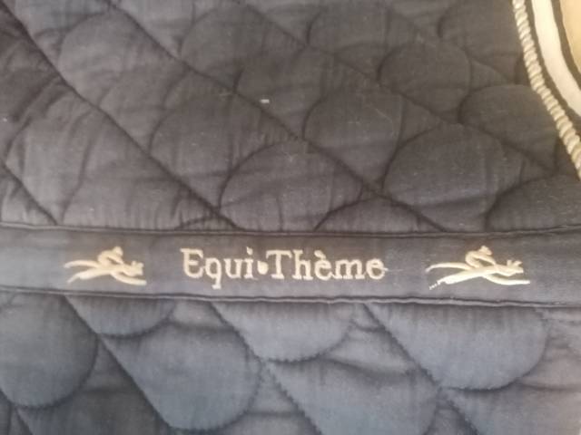 Tapis de selle Equi. Thème