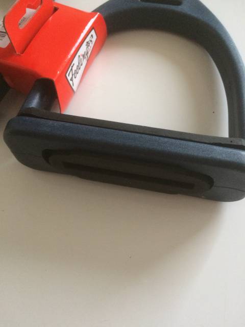 Etriers composite bleu neufs