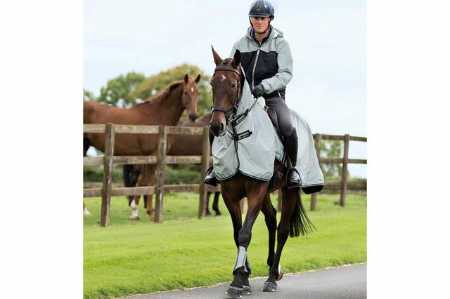 Couvre-reins fluo de sécurité - Horseware