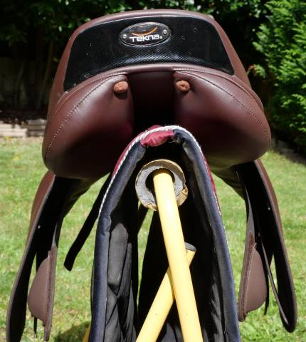 Selle Tekna 17" quasiment neuve