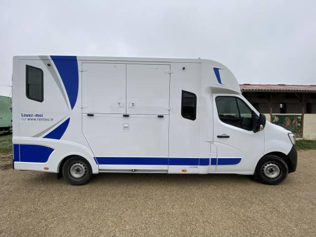 Location camion pour chevaux secteur taponas