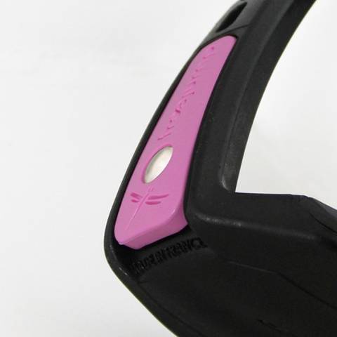 Pin's Colors Etrier Freejump