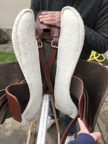 Selle de randonnée marron