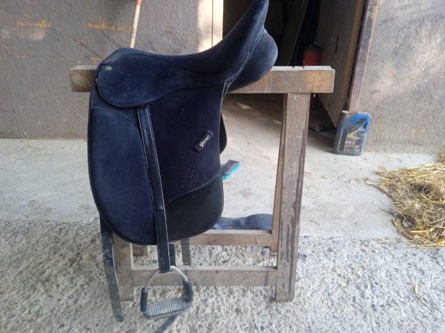 Selle de Dressage