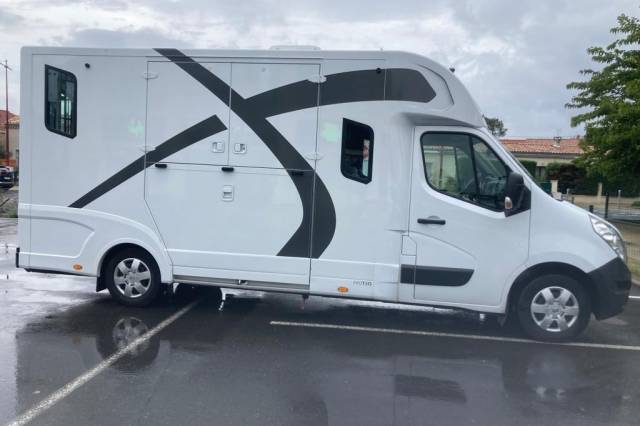 Location camion pour chevaux BRIVE-LA-GAILLARDE