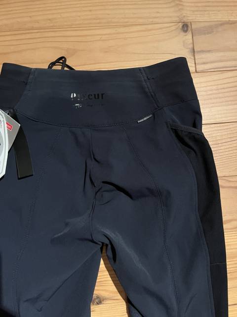 Panatalon PIKEUR bleu marine neuf avec étiquette