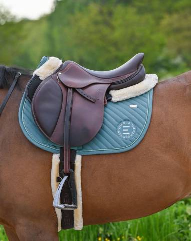 Tapis de selle Sony GEM