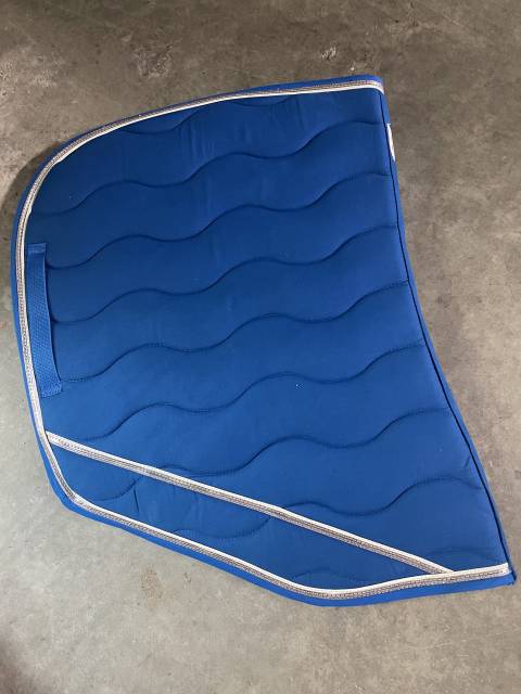 Tapis CSO Equithème bleu liseré argenté