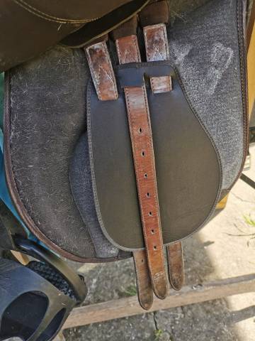 selle wintec cair 2000 17'' marron avec défauts