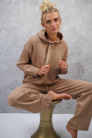 Sweat Pretty Harcour