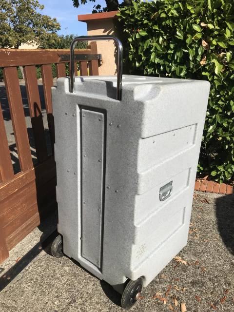 Malle de transport, armoire d&rsquo;&eacute;curie roulante