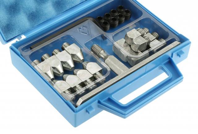 Mini-mallette de crampons M10 - Michel Vaillant