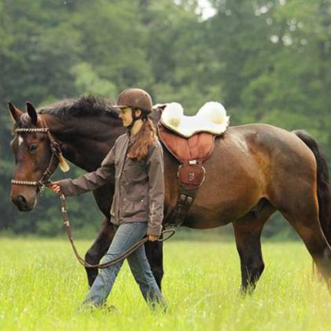 Siège en laine de mouton Barefoot pour RIDE ON
