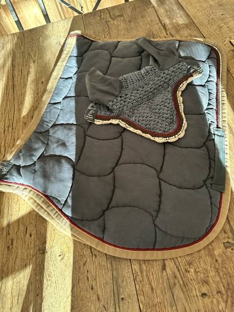 TAPIS GRIS BLEU ENSEMBLE ANNA SCARPATI