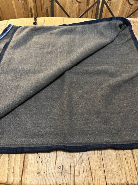 SUPERBE COUVRE REINS EN LAINE KINGSLAND