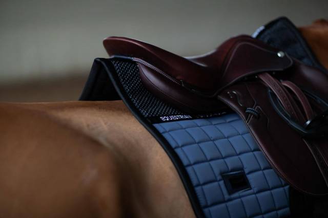 Tapis de selle Sportive Dark Venice - Equestrian Stockholm