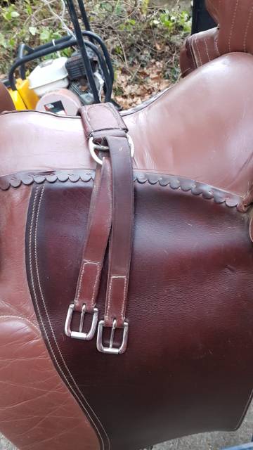 VEND SELLE DEMI CAMARGUE