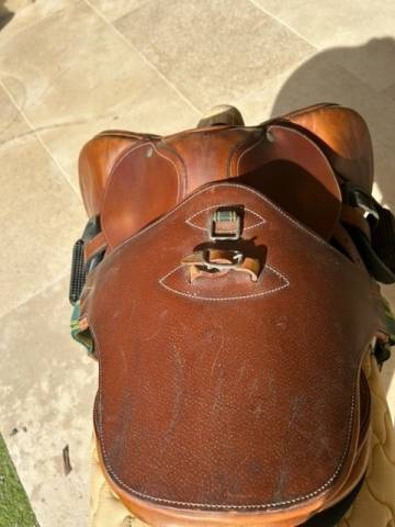 Vends Selle Devoucoux Biarritz 17