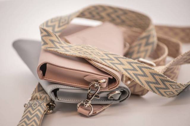 Pochette téléphone New Phone Pocket - PENELOPE