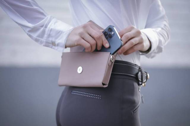 Pochette téléphone New Phone Pocket - PENELOPE