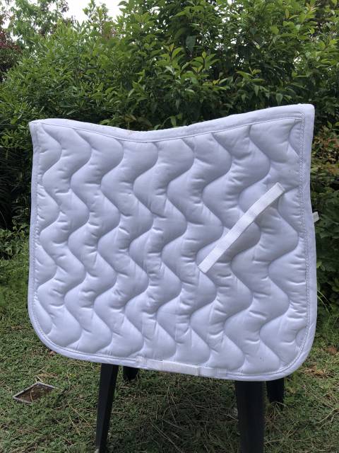 Tapis blanc dressage 