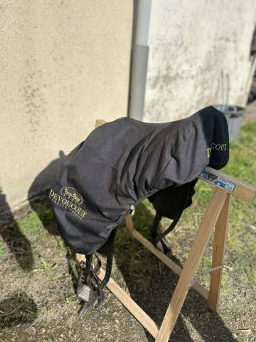 Selle de dressage devoucoux